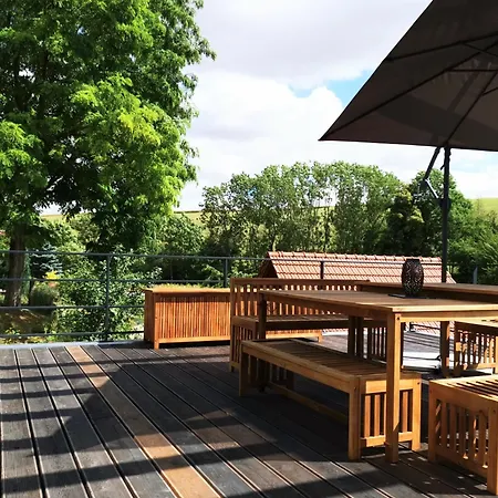 Charmantes Haus Im Gruenen Mit Terrasse Und Carport Holiday home